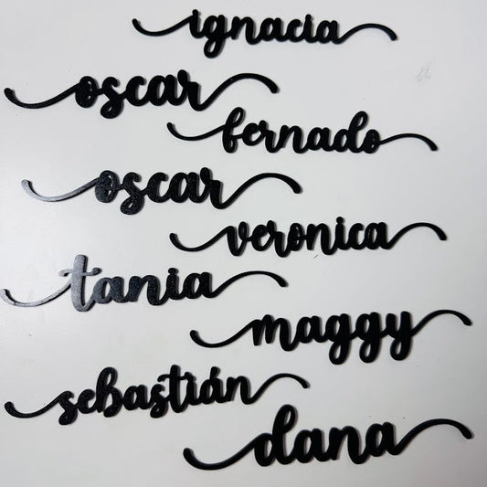 Nombres Personalizados para Decorar la Mesa