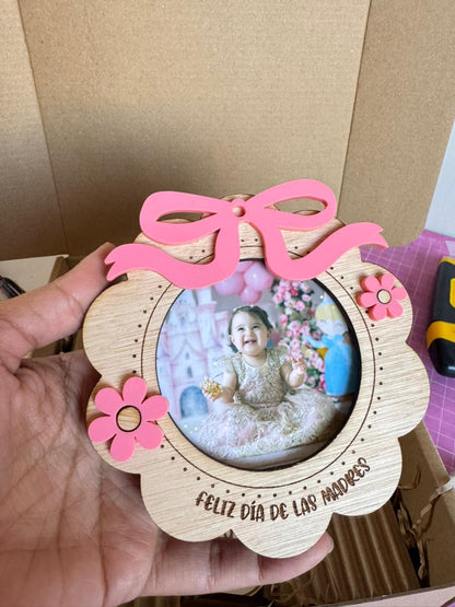 Portarretrato Personalizado “Lazo de Amor”